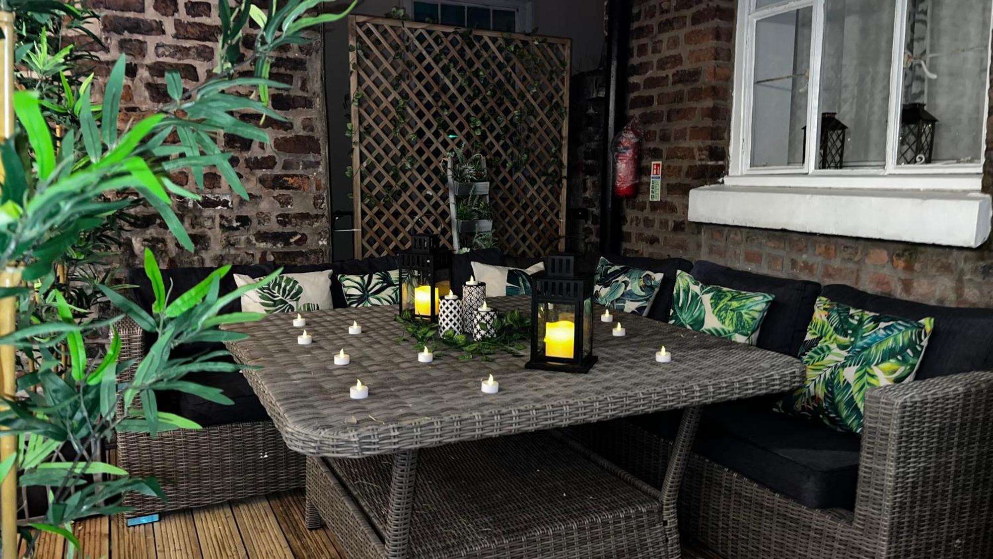 Romance On The Rows - Hot Tub City Centre Chester Exterior foto